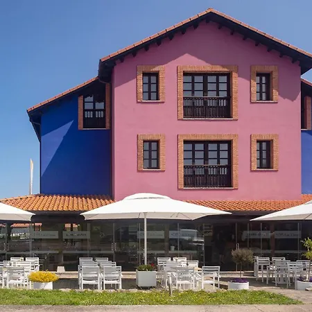 Globales Playa De Llanas 3*